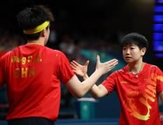 米兰体育-精彩的比赛即将开始，双方实力互拼