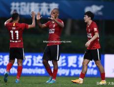 米兰体育-曼城轻松取胜，稳坐次席积分榜