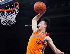 米兰体育-上海男篮告别季后赛，球迷心痛叹息