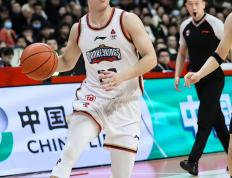 米兰体育-CBA球队集训备战，目标锁定新赛季冠军